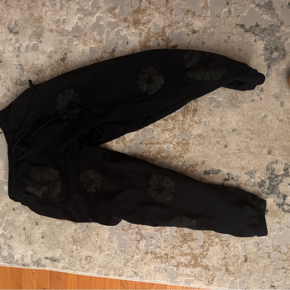 Denim Tears The Cotton Wreath Sweatpants black
